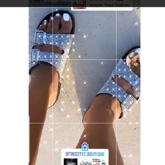 Women's Sandals - Picture 3 of 3